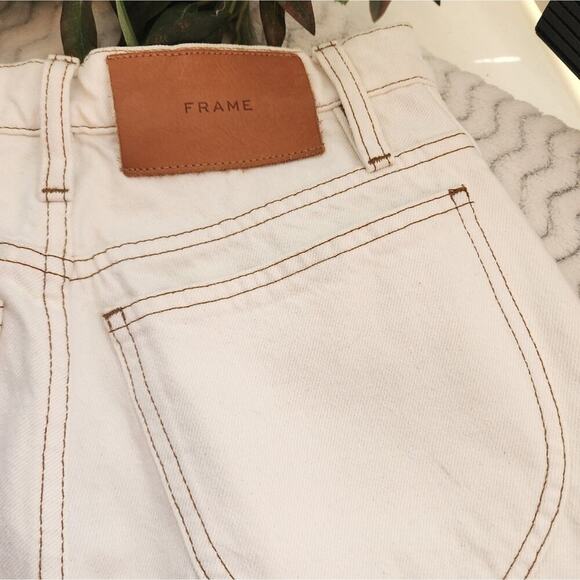 FRAME NEW $288 MSRP WHITE DENIUM BERMUDA SHORTS SIZE 23 - 27 INCH WAIST - Picture 2 of 7